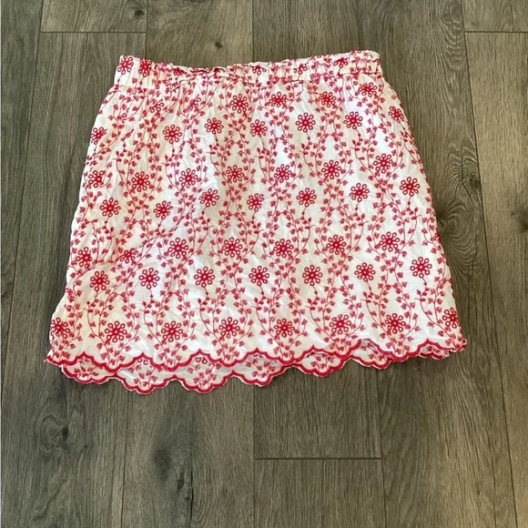 Floral Red and White Skirt - Picture 2 of 13